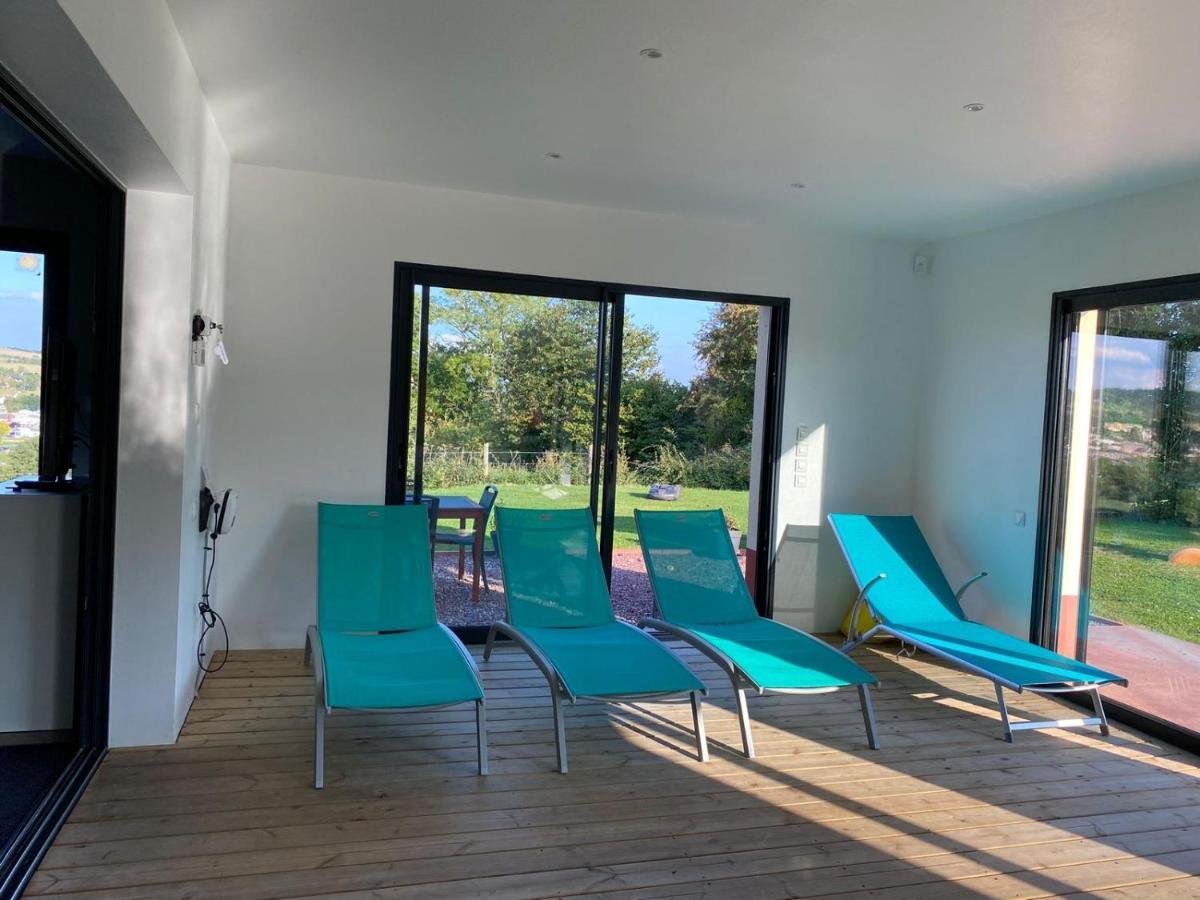 Piscine intérieure privée chauffée toute l'année à 29 Quiévrecourt Extérieur photo