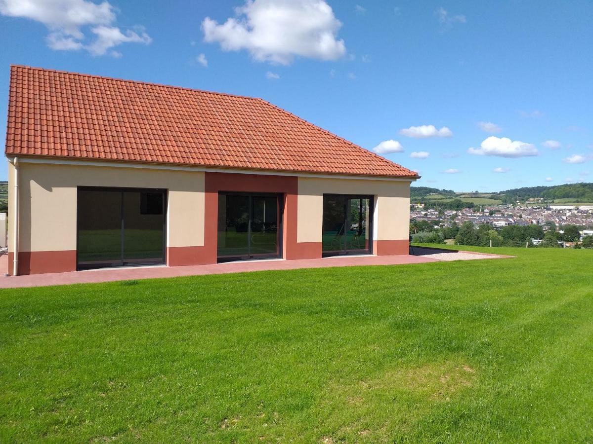 Piscine intérieure privée chauffée toute l'année à 29 Quiévrecourt Extérieur photo